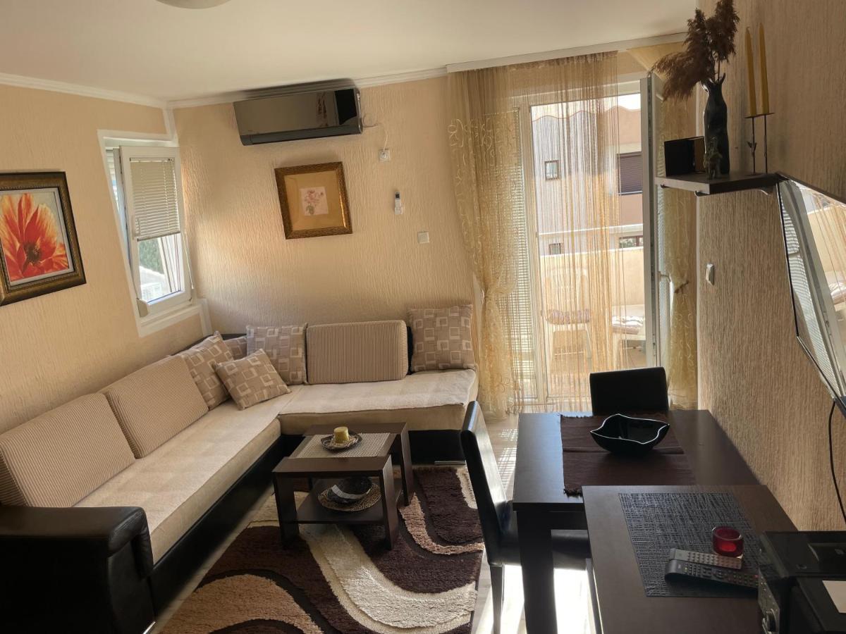 Studio Apartment For Rent In Budva Zewnętrze zdjęcie